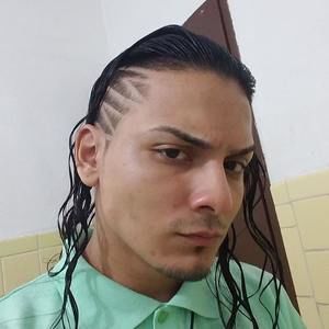 Meet your Posher, Nestor luis